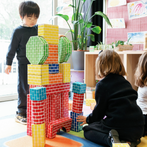 ICS-Paris-International-School-child-with-blocks