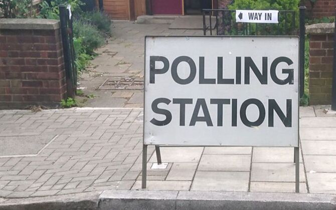Polling station and way in