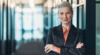 stock-image-woman-leader