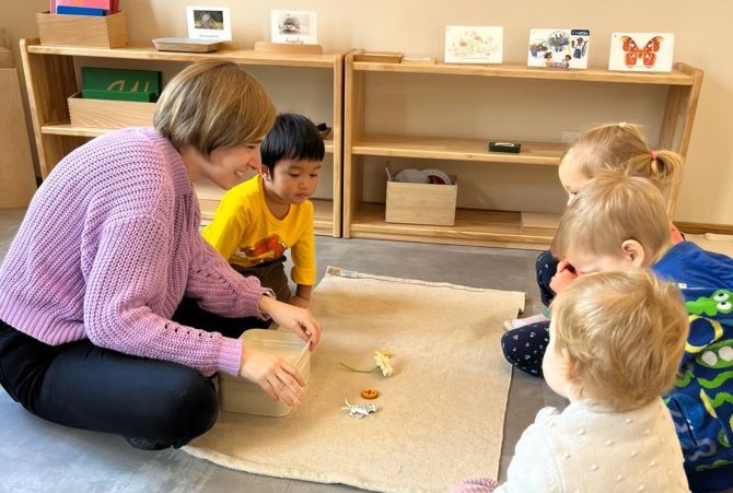 Dandelion-Montessori-School-group-of-children
