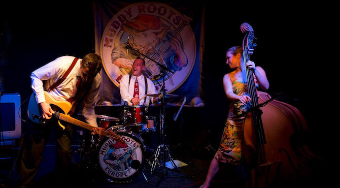 Bamboozle combine the vibe of the swinging 1950s with the sounds of today in a mesmerising performance