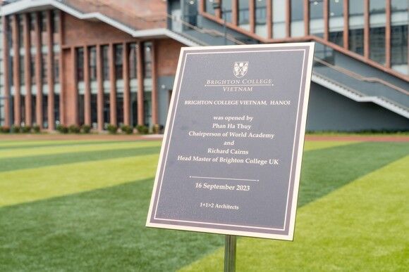 Brighton College Vietnam opening plaque