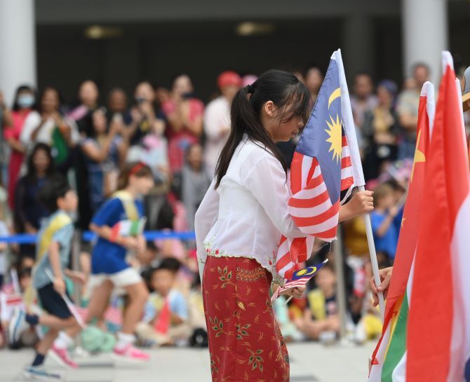 ISKL-ES-flag-parade