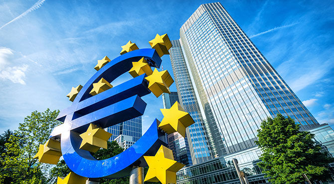 Euro sign in the centre of Frankfurt