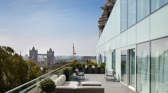 Four Seasons Tower-Residence-Living-Room