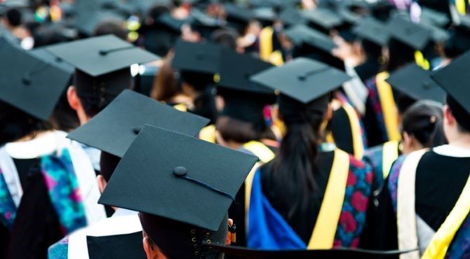 stock-image-graduates