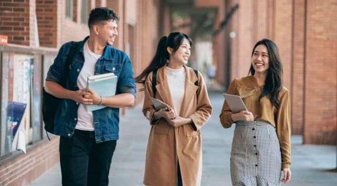 Good news for universities and international students as Migration Advisory Committee recommends UK retains the Graduate visa | Editorial - Vimarsana News
