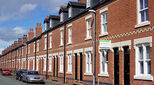 House prices continue to weaken in the UK