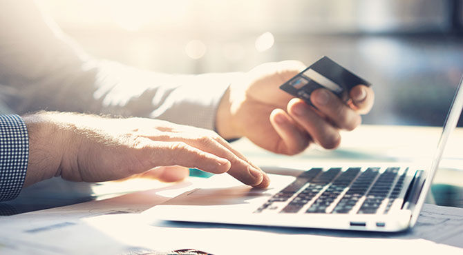 Consumer spending in the UK set to tighten in 2018