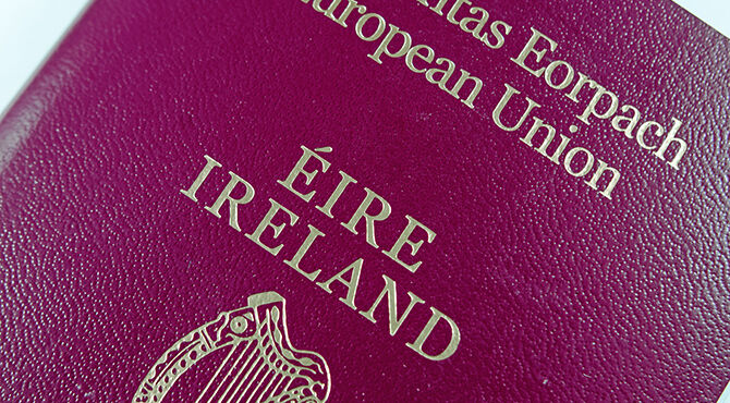 Brexit uncertainty sparks rush for Irish passports