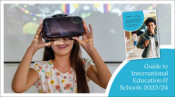 Augmented-learning-girl-vr-headset