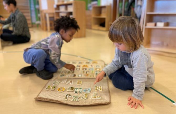 Battery-Park-Montessori-children-learning