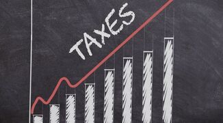 blackboard-tax-chart-stock-image