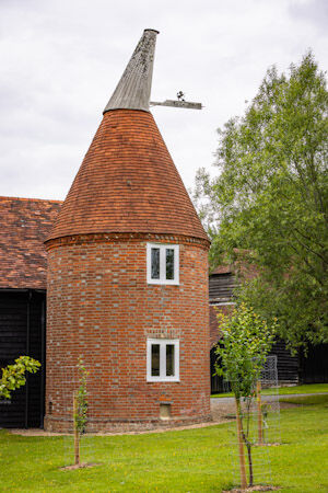 oast-roundel-venue