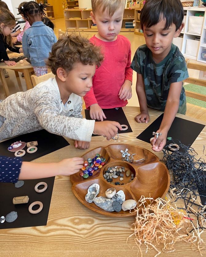 Pine-Street-School-preschool-children-playing with small-parts