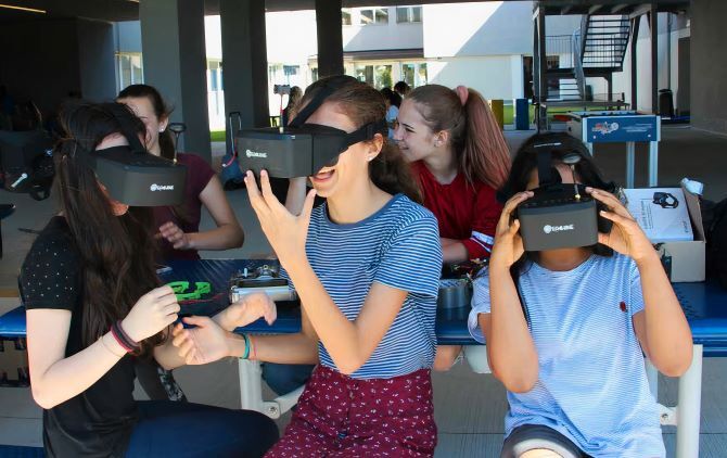 Image of American School of Milan in VR headsets