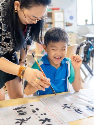 UWCSEA-East-languages-child-teacher