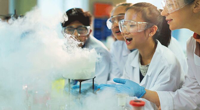 School children in a lab