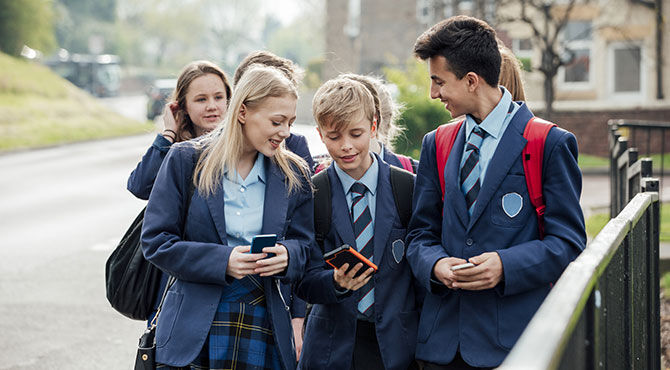 British schoolchildren photo illustrating article on school choice in the UK