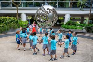 UWCSEA-children-globe-circle